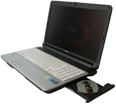 Fujitsu Lifebook A530 Core i3 370M (1-gen.) 2,4 GHz / 4 GB / 250 GB / 15,6’’ / DVD / Win 10 Prof. (Update)