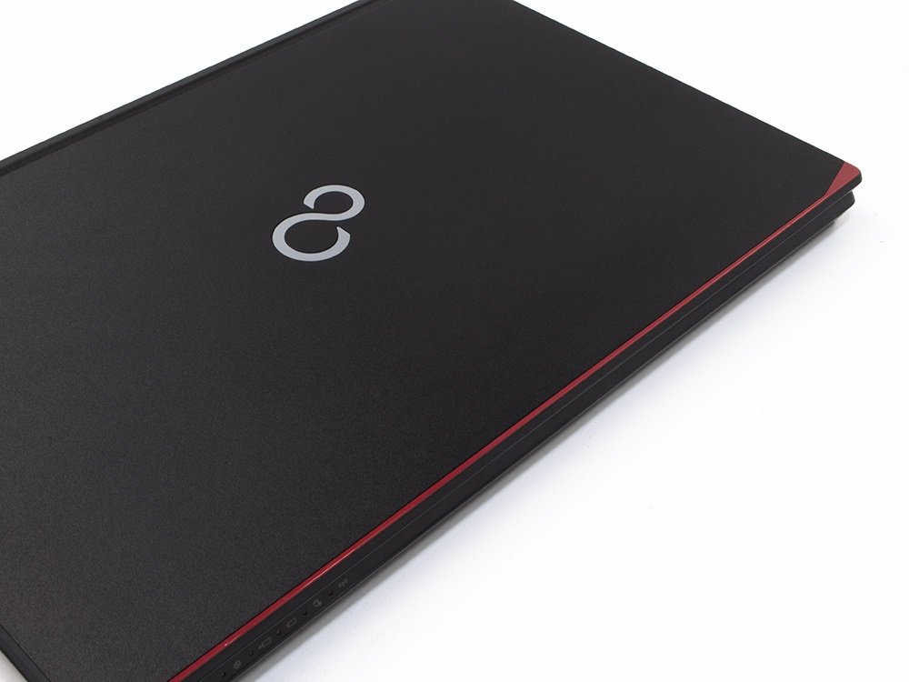 Fujitsu Lifebook E554 Core i5 4210M (4-gen.) 2,6 GHz / 8 GB / 240 SSD / 15,6'' FullHD / Win 10 Prof.