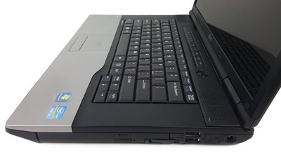 Fujitsu Lifebook A532 Core i5 3230M (3-gen.) 2,6 GHz / 4 GB / 120 SSD / DVD-RW / 15,6'' / Win 10 Prof. (Update)