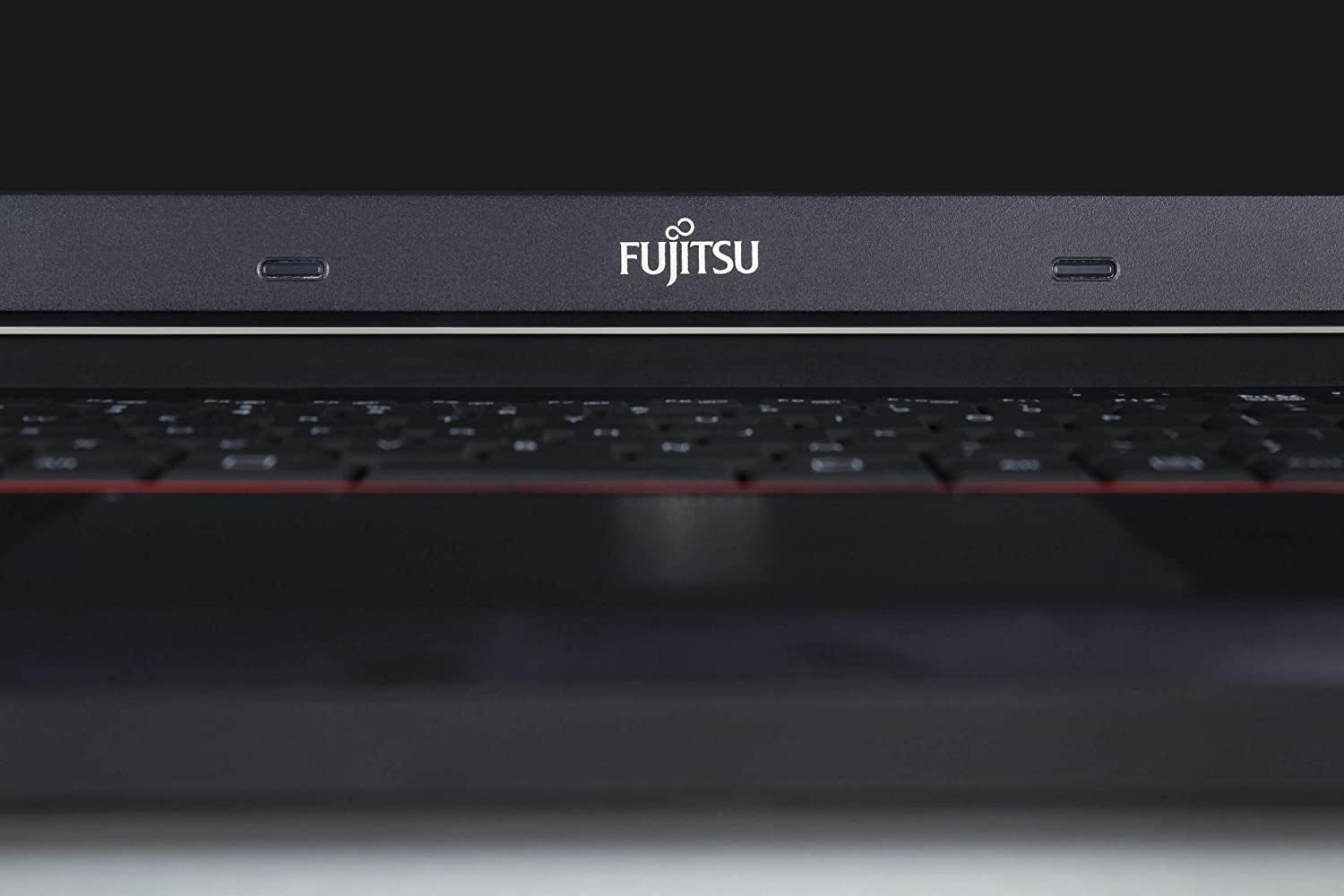 Fujitsu Lifebook A574 Core i3 4000M (4-gen.) 2,4 GHz / 8 GB / 120 SSD / 15,6’’ / Win 10 Prof. (Update)