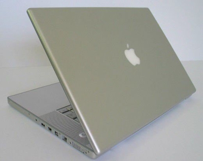 Apple MacBook Pro Core 2 Duo 2,4 GHz / 4 GB / 120 GB / DVD-RW / 15,4'' / OsX