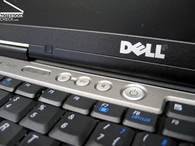 Dell Latitude D620 Core 2 Duo 1,83 GHz / 1 GB / 60 GB / COMBO / 14,1'' / WinXP
