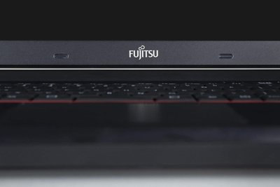 Fujitsu Lifebook A574 Core i3 4000M (4-gen.) 2,4 GHz / 4 GB / 120 SSD / 15,6’’ / Win 10 Prof. (Update)