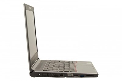Fujitsu Lifebook E734 Core i3 4100M (4-gen.) 2,5 GHz / 8 GB / 480 SSD / 13,3'' / Win 10 Prof. (Update) / kamerka